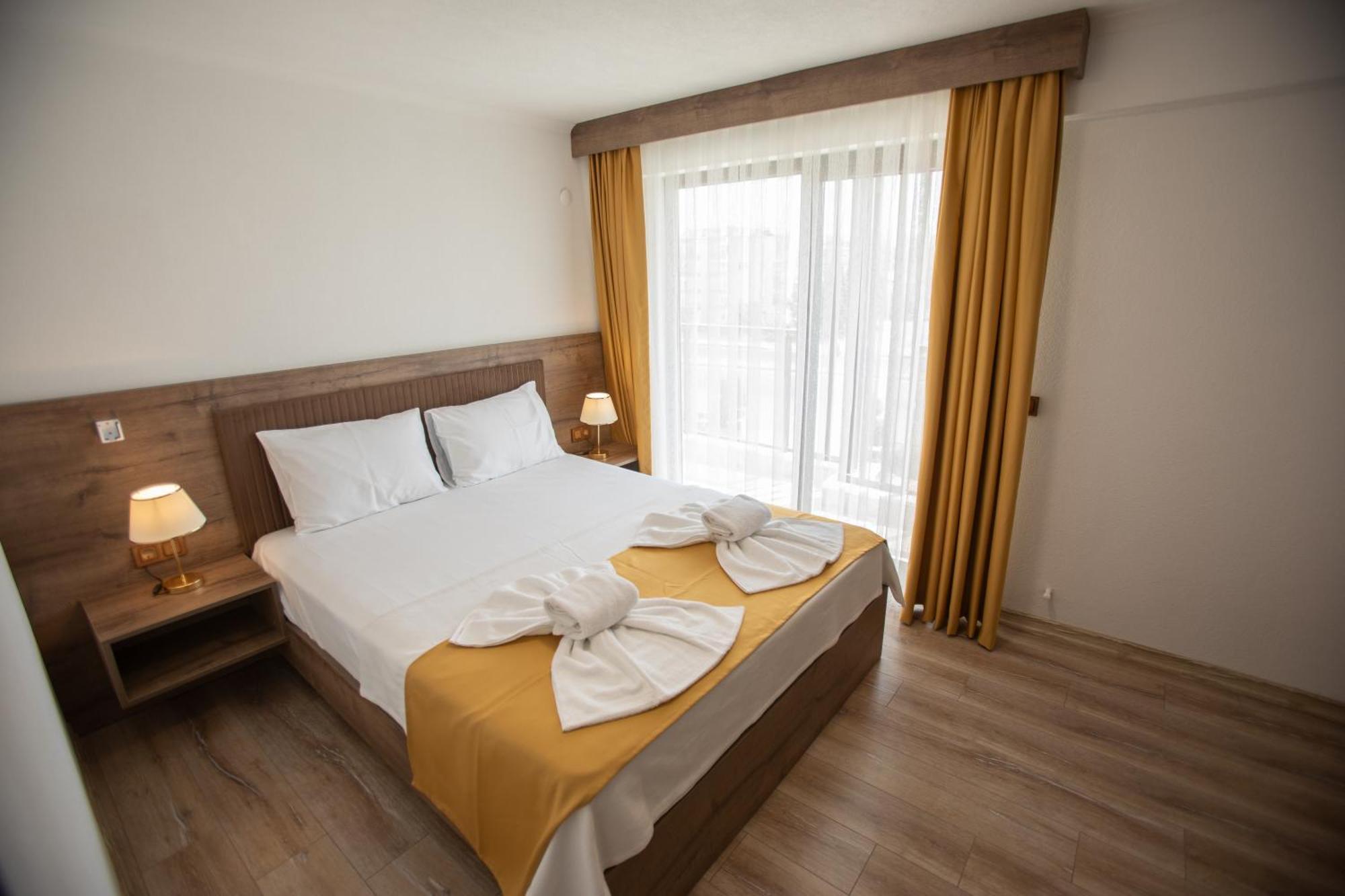 E87 Highway Otel Ören Esterno foto