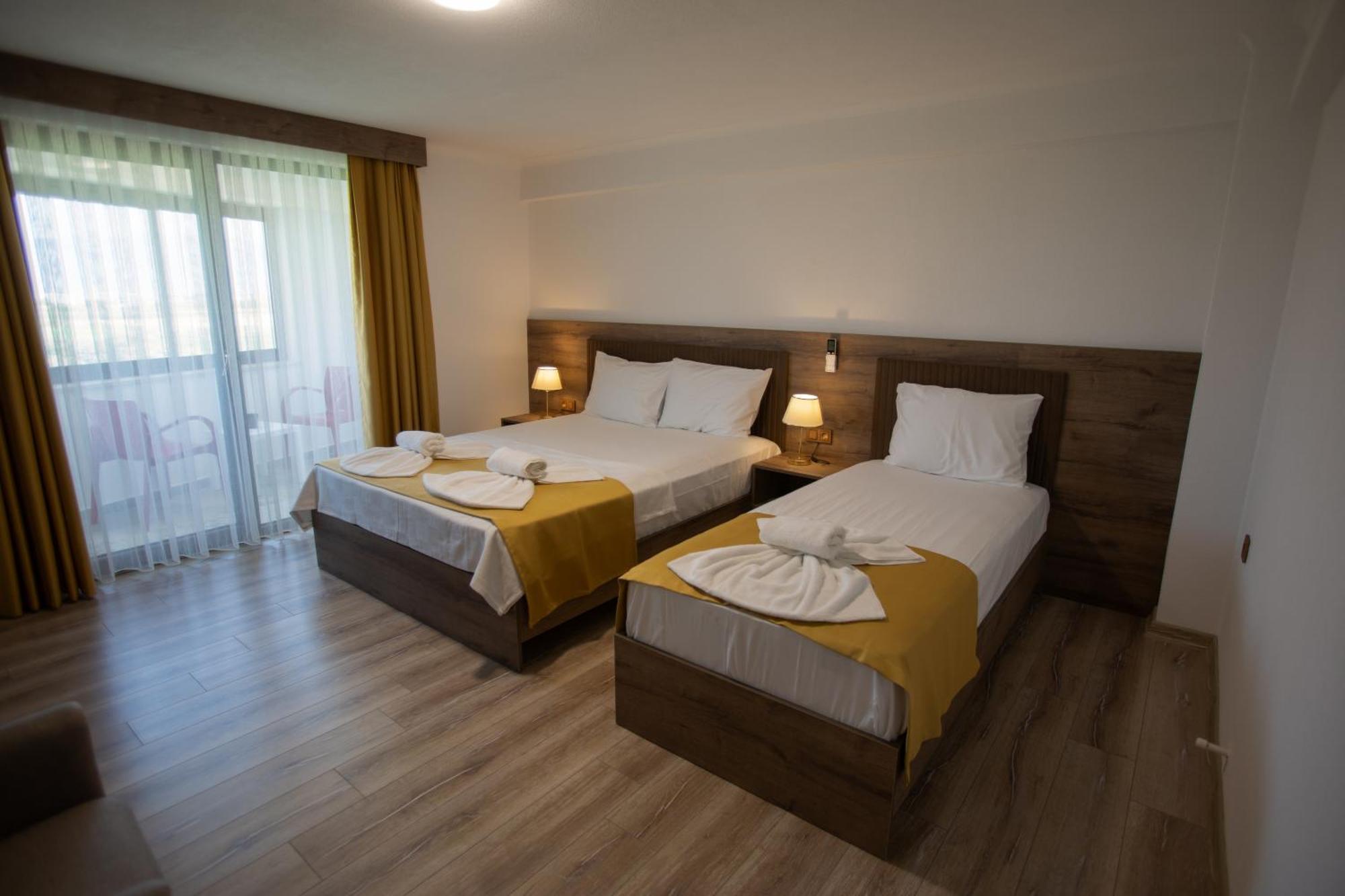 E87 Highway Otel Ören Esterno foto