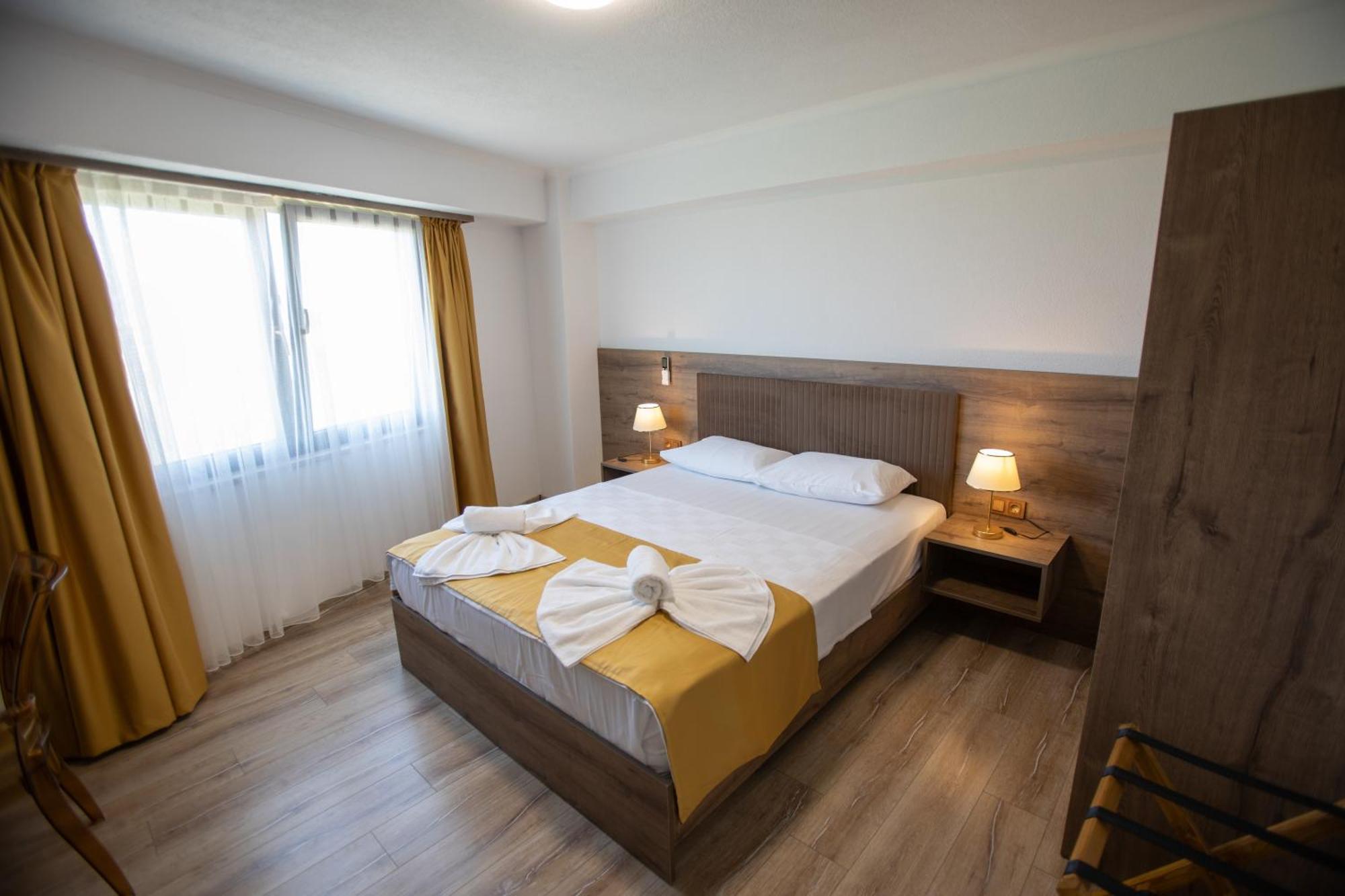 E87 Highway Otel Ören Esterno foto