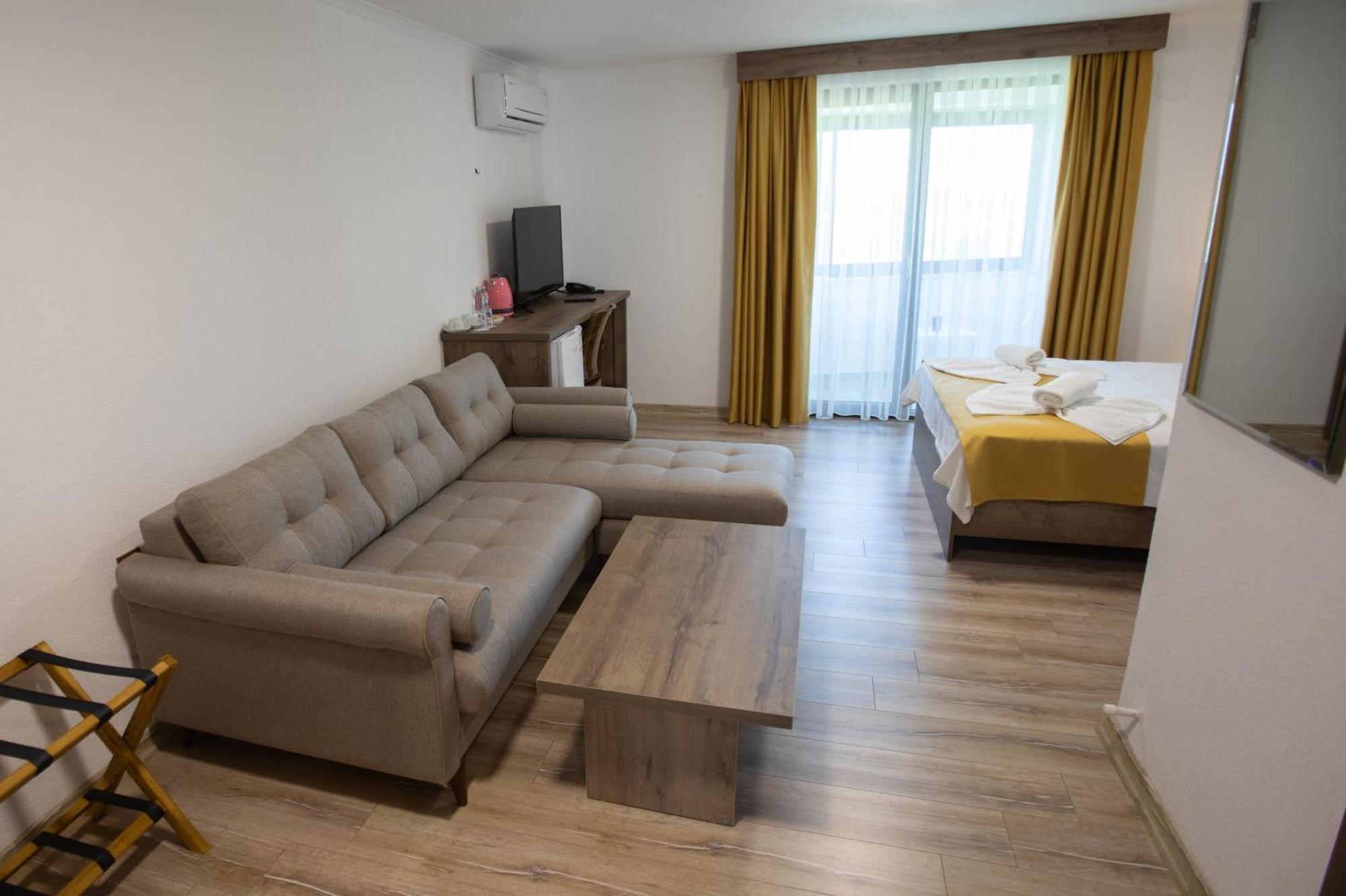 E87 Highway Otel Ören Esterno foto